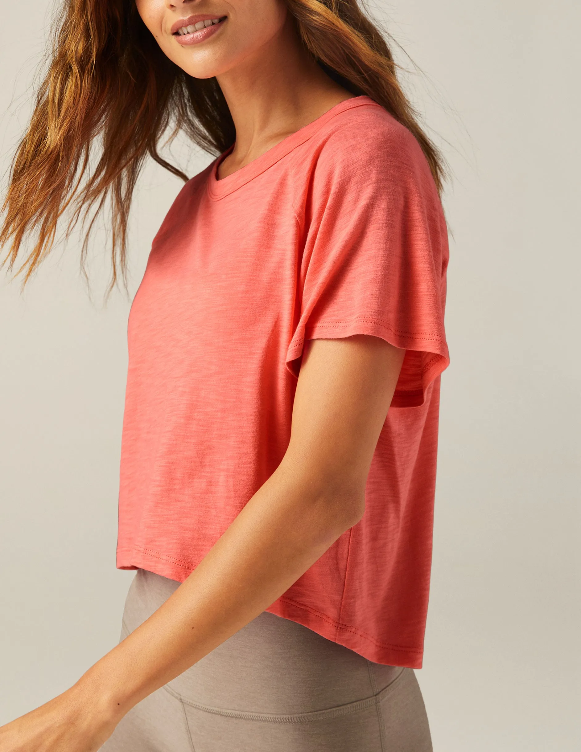 Signature High Low Cropped Tee